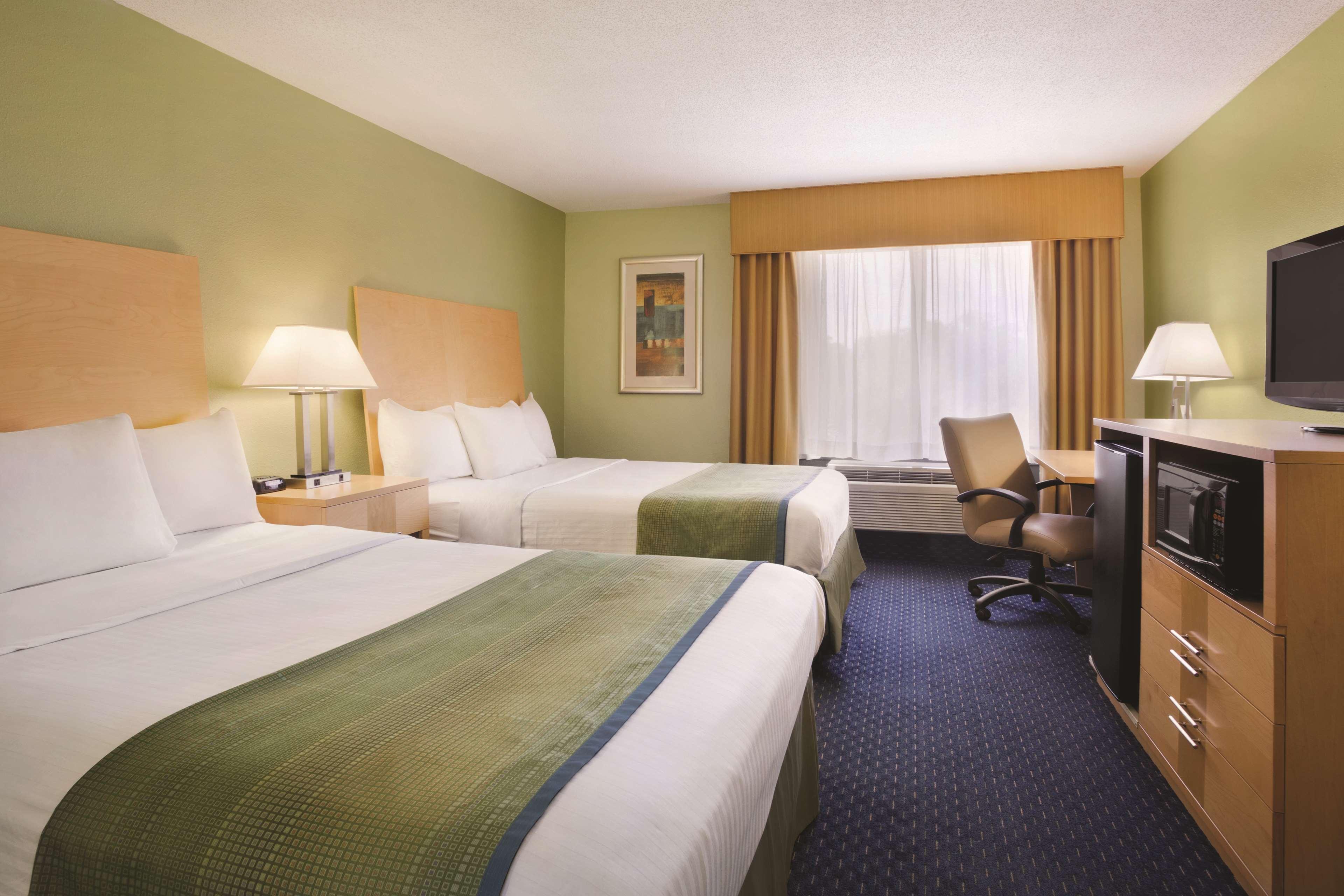 Park Inn By Radisson Albany Extérieur photo