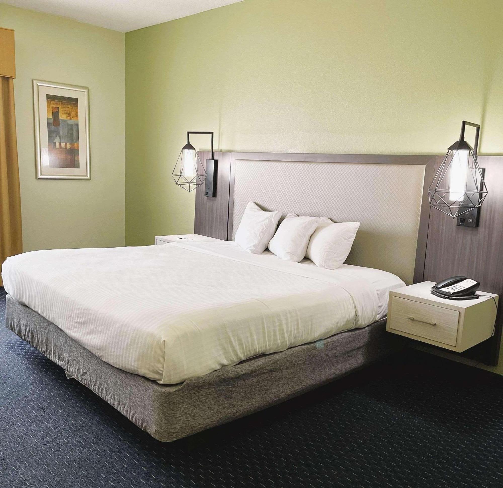 Park Inn By Radisson Albany Extérieur photo