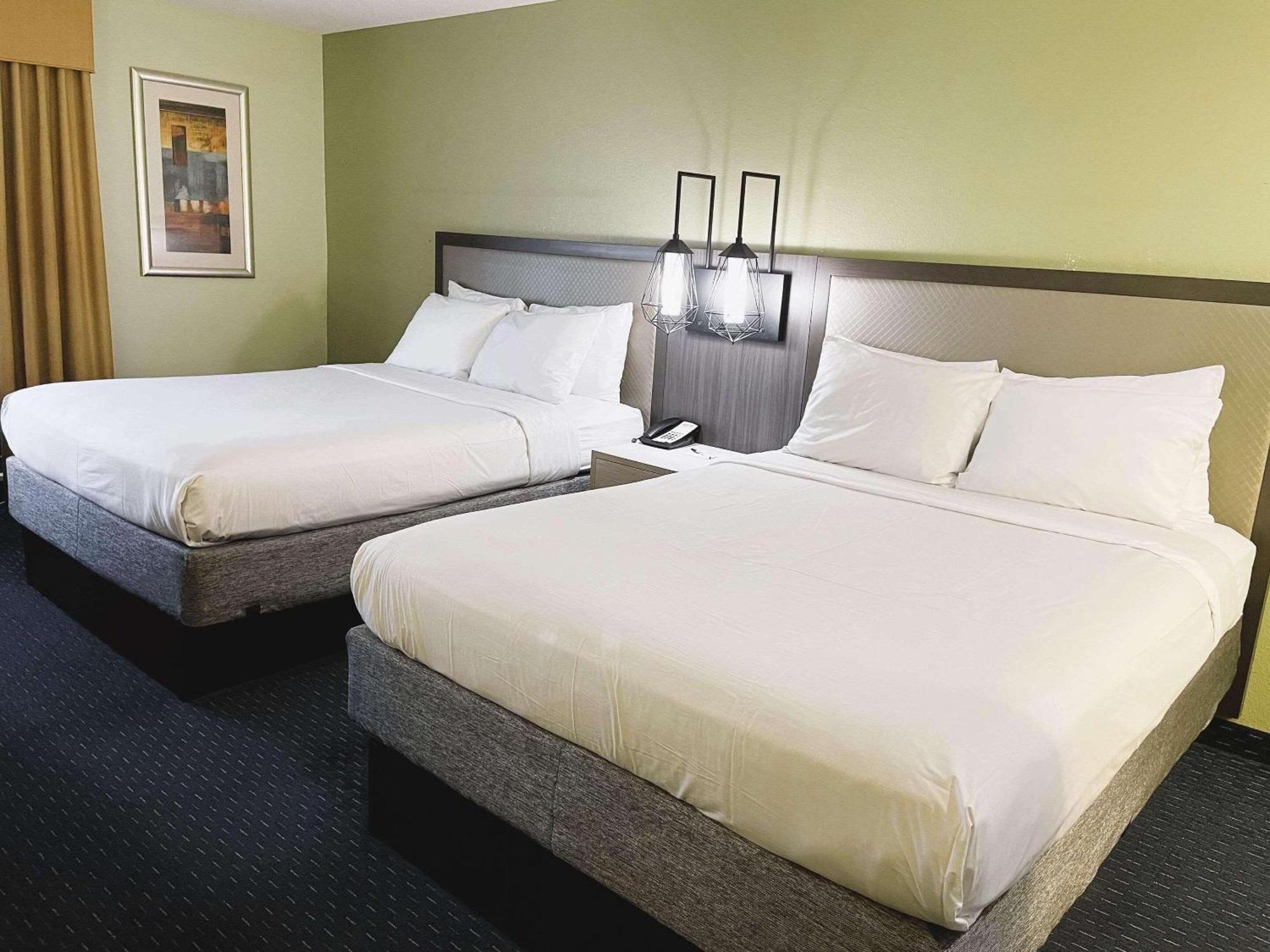 Park Inn By Radisson Albany Extérieur photo