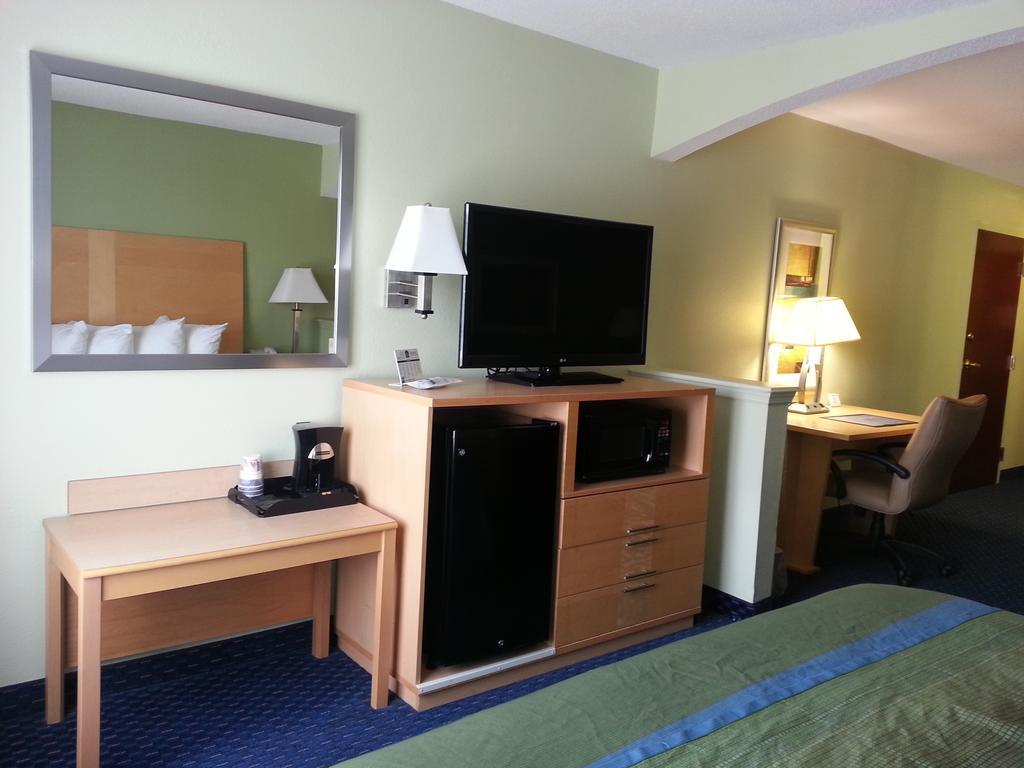 Park Inn By Radisson Albany Extérieur photo